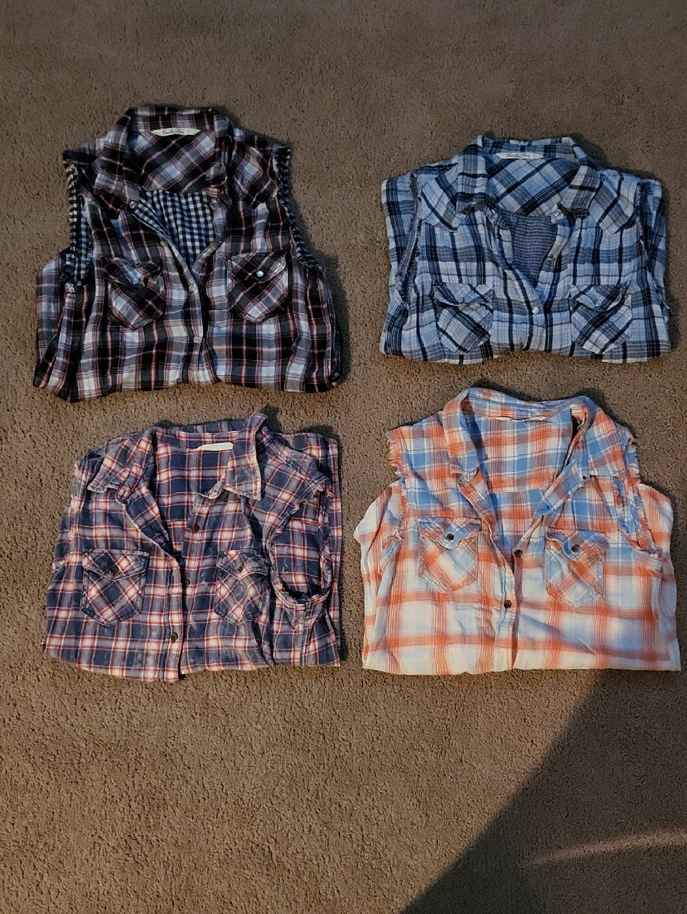 Women’s Sleeveless Plaid Button/Snap-Front Blouses - Lot Of 4